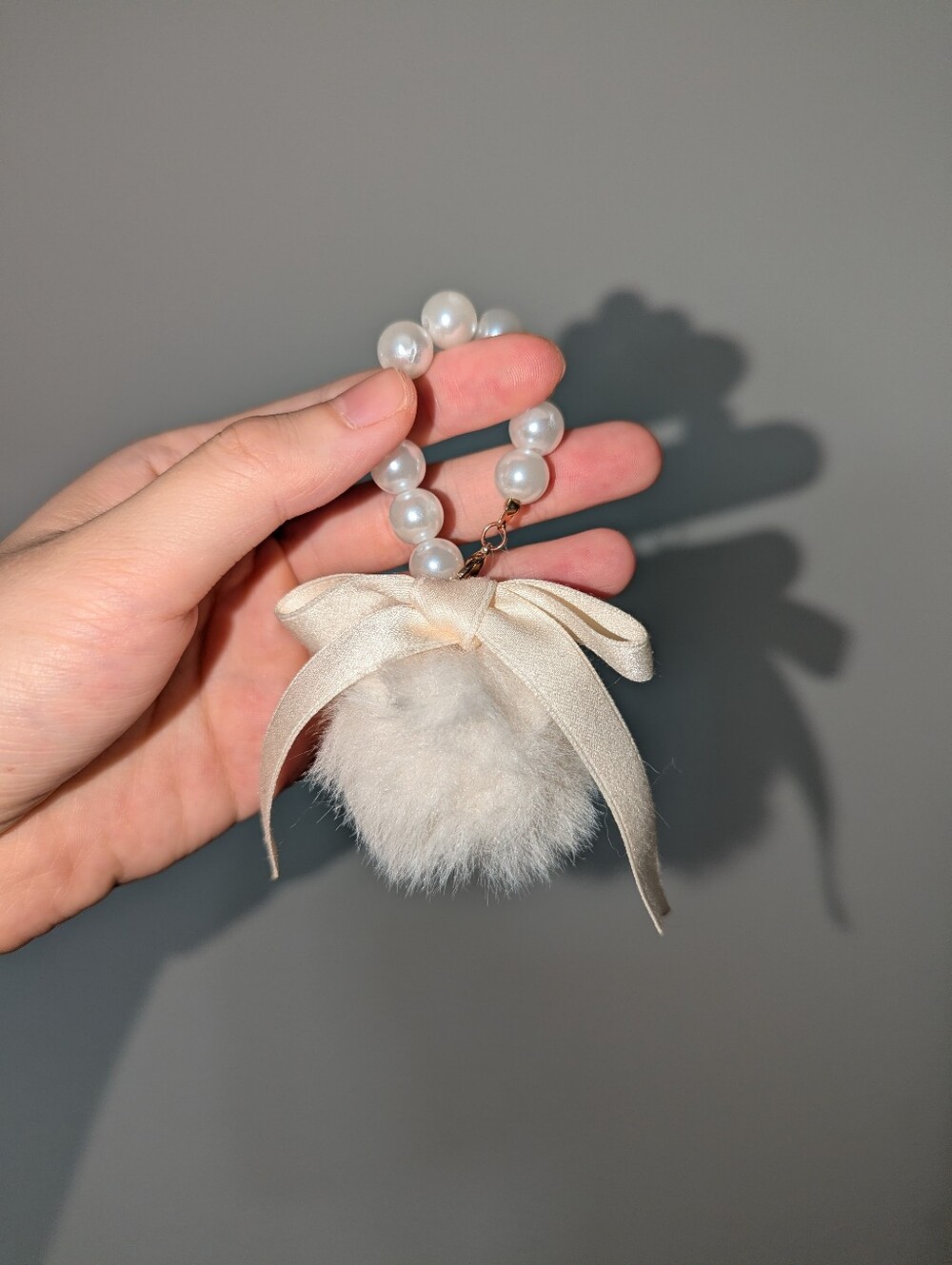 White Pearl Beaded Pom Pom Bow Bag Charm Keychain